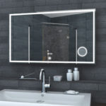 Koupelnová zrcadla mají významnou funkci v každé koupelně