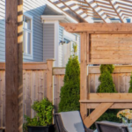 Jak probíhá stavba zahradního altánu?